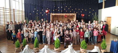 Jasełka szkolne i Wigilie klasowe